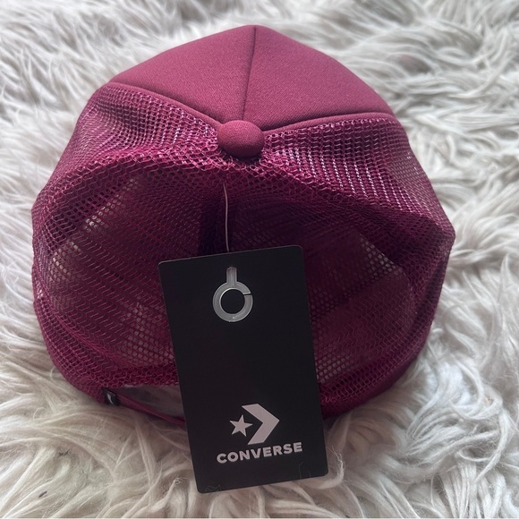 Converse Burgundy Red Trucker Hat NWT - Picture 11 of 11